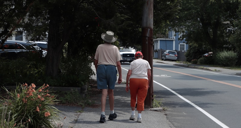 Casual stroll for mixed-age friends