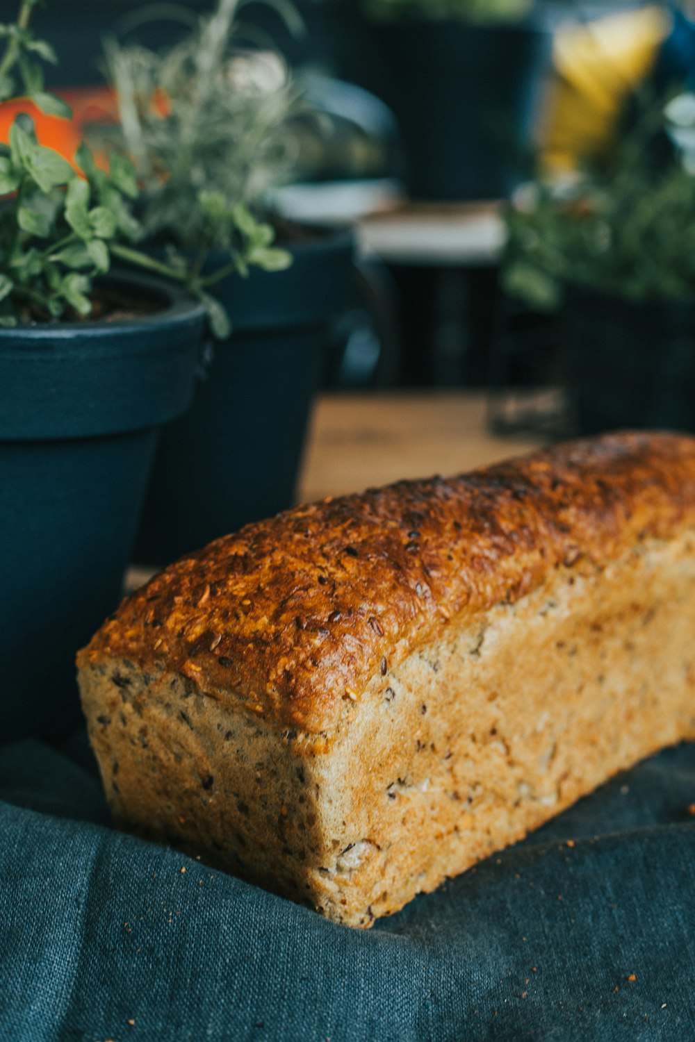 brown bread on black round plate