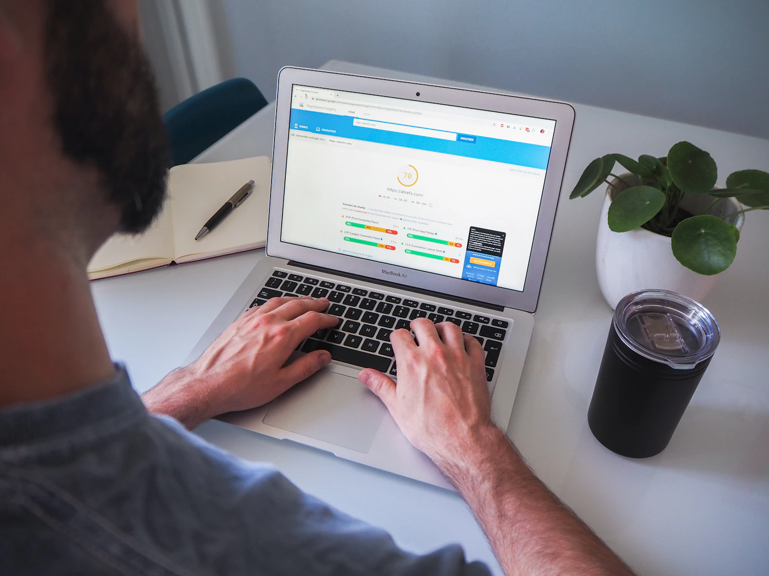 Technical SEO performance audit interface representing page speed, crawlability, rendering and site health