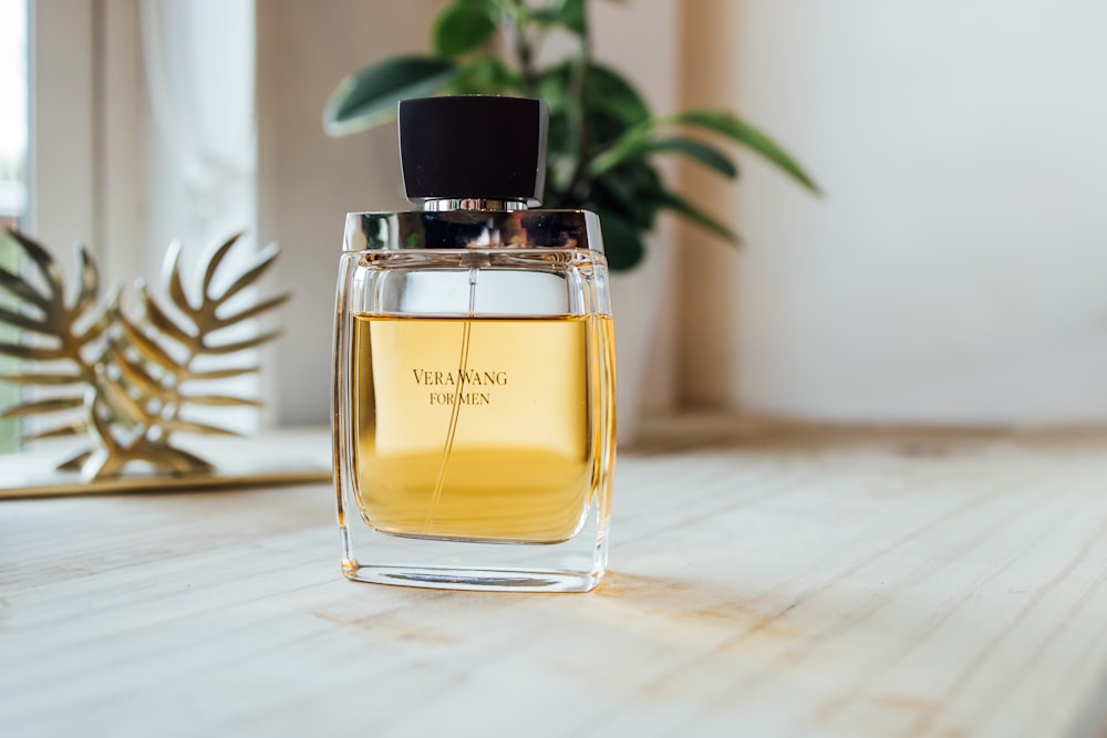 100+ Perfume Pictures  Download Free Images on Unsplash