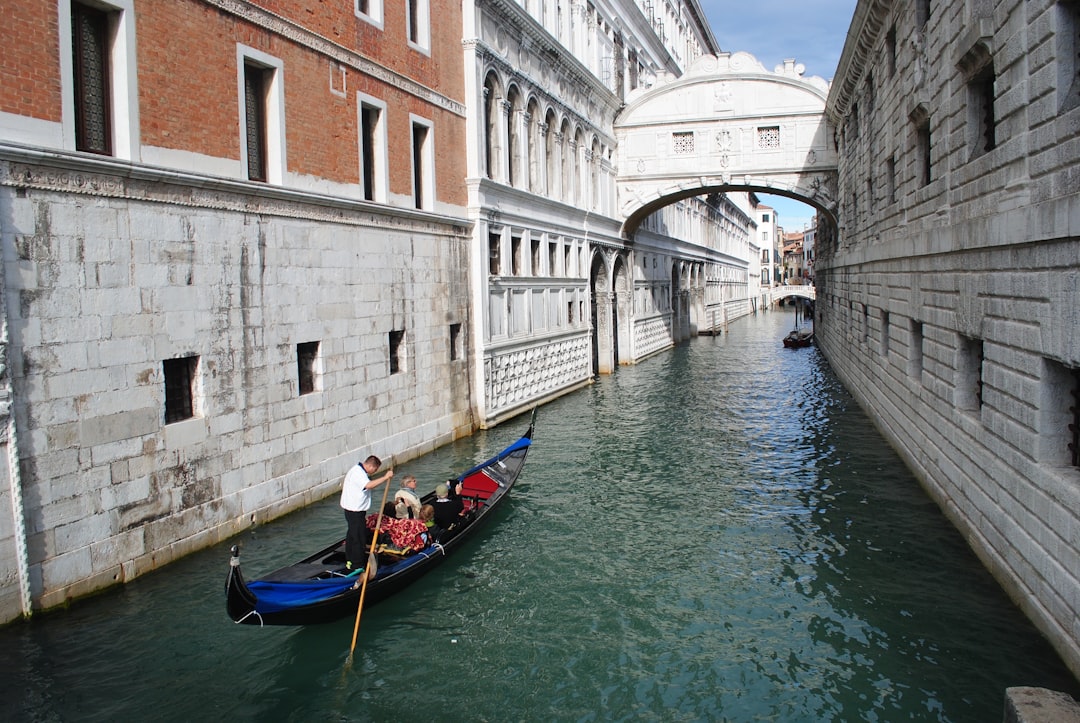 Watercraft rowing photo spot Bridge of Sighs Venise