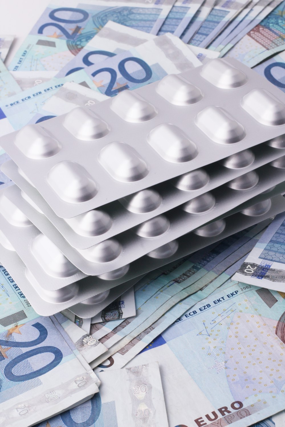 Tablets and Euros for medical treatment: Does Health Insurance Cover Preventive Care