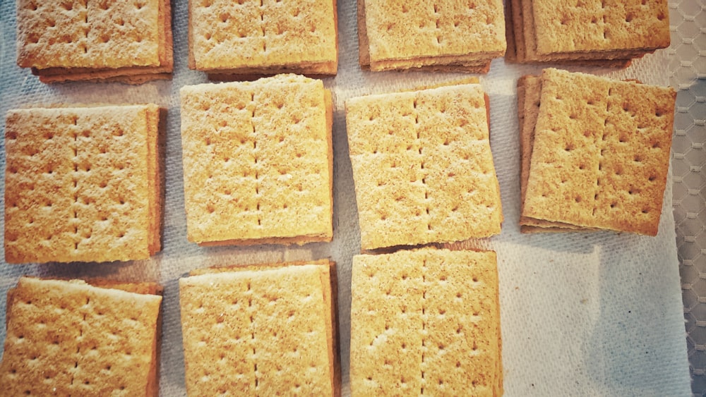 brown bread on white tray