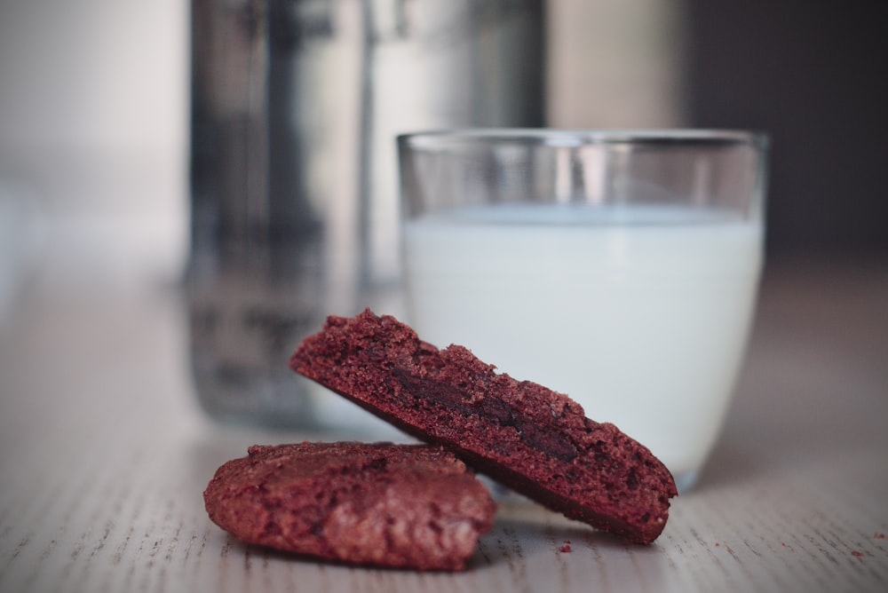 red powder on brown wooden table