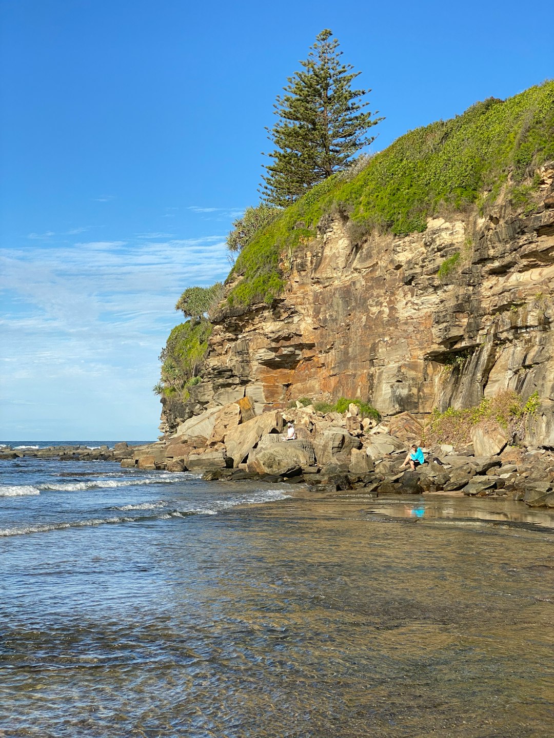 Cliff photo spot 25 McIlwraith Street Noosa Heads QLD