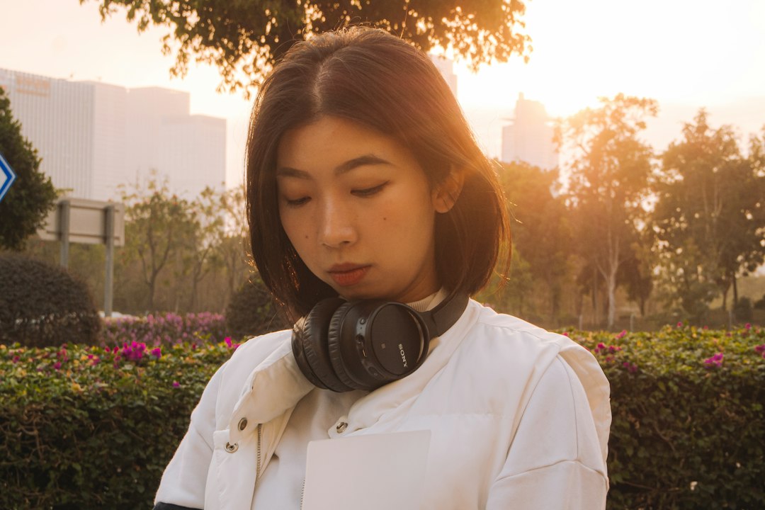 noise cancelling headphones closeup