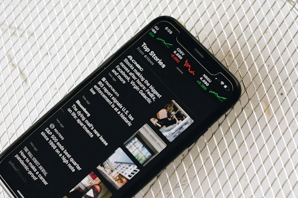 Everset TV screen