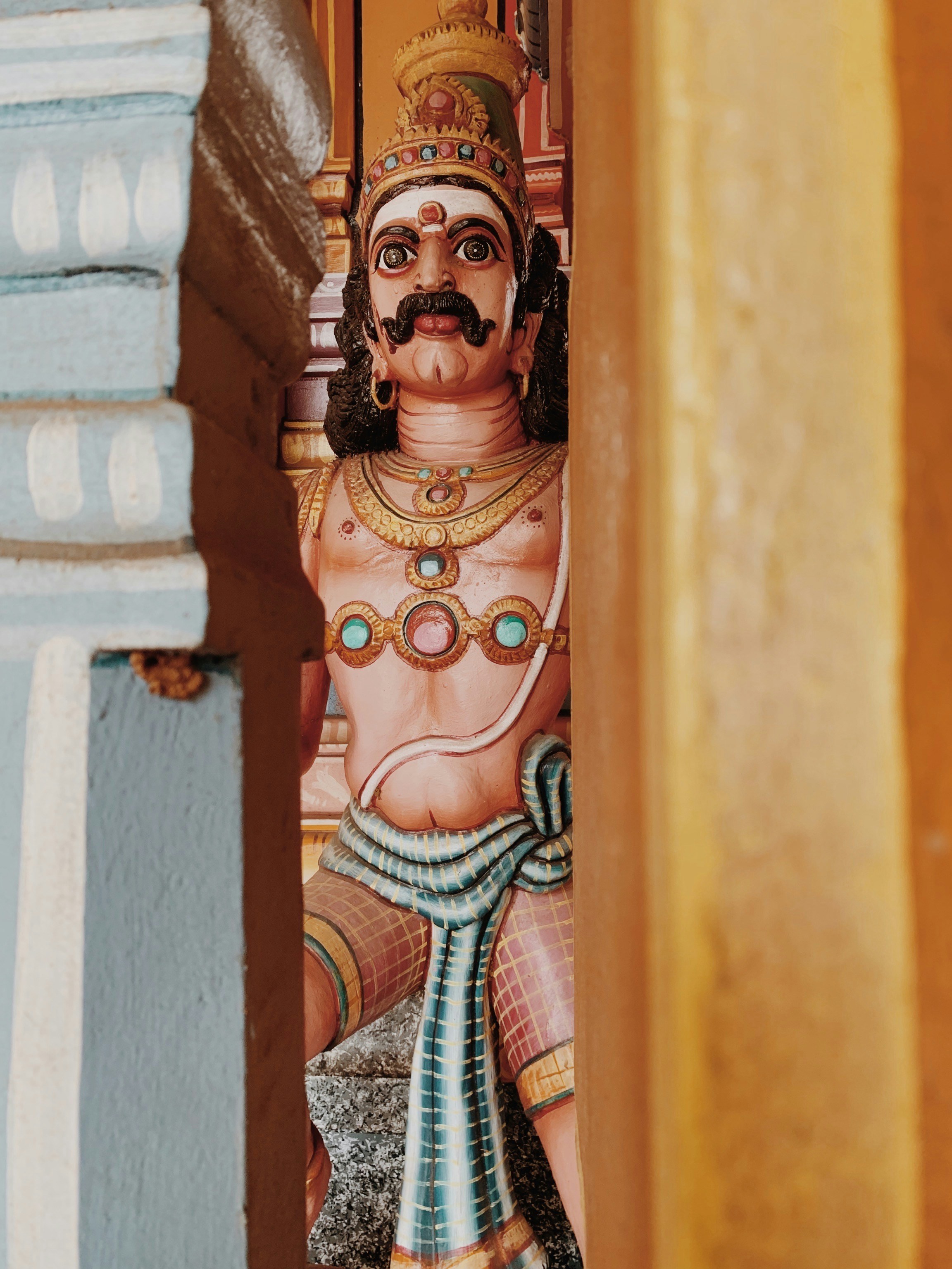 Mauritius temple statues