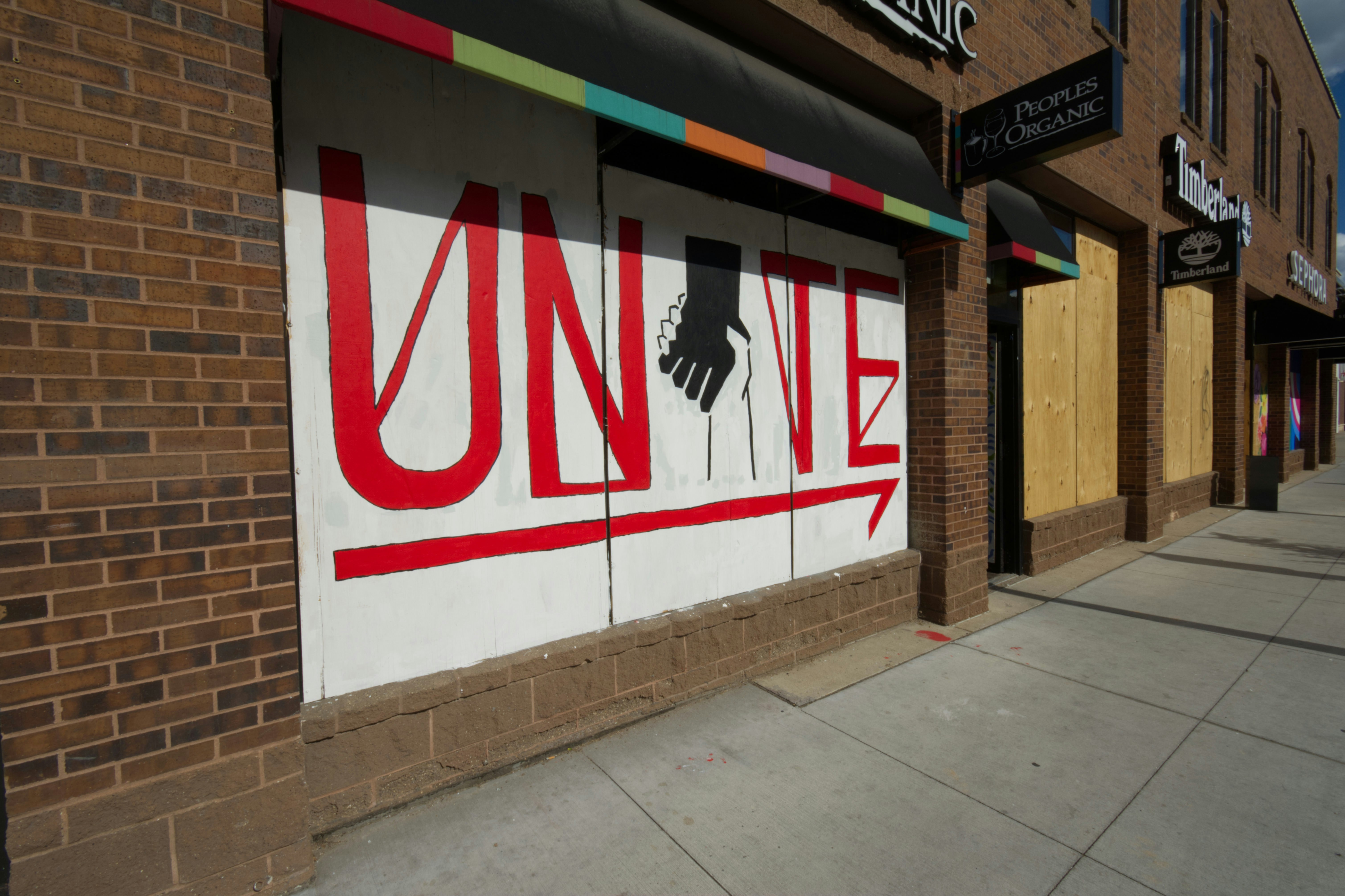 Unite 🤝 Art on Hennepin Ave in Uptown