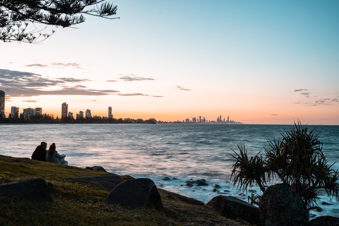 travelers stories about Shore in Burleigh Heads QLD, Australia