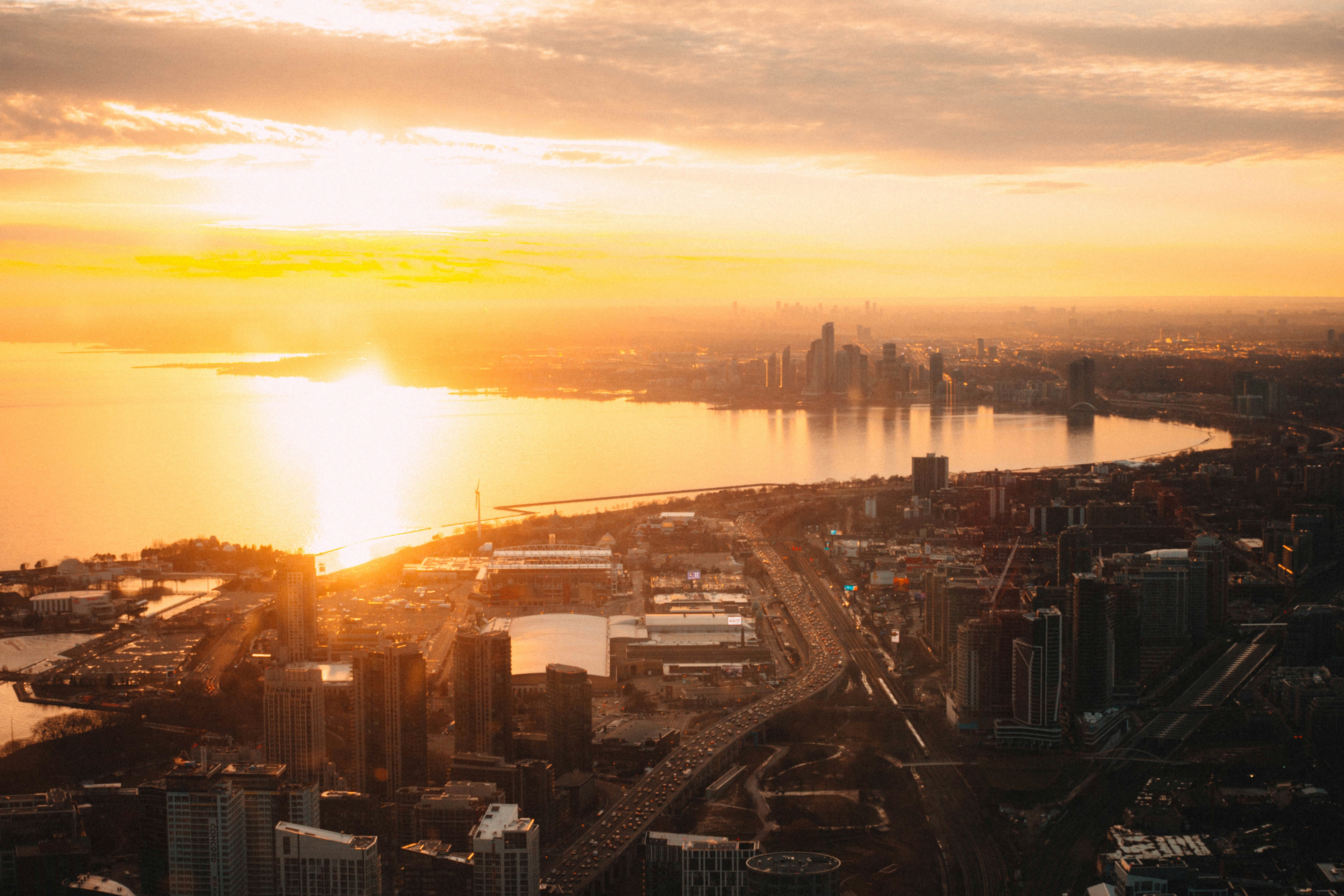 Photo by lucasgwendt