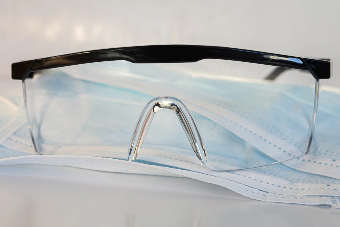 Safety Glasses & Goggles