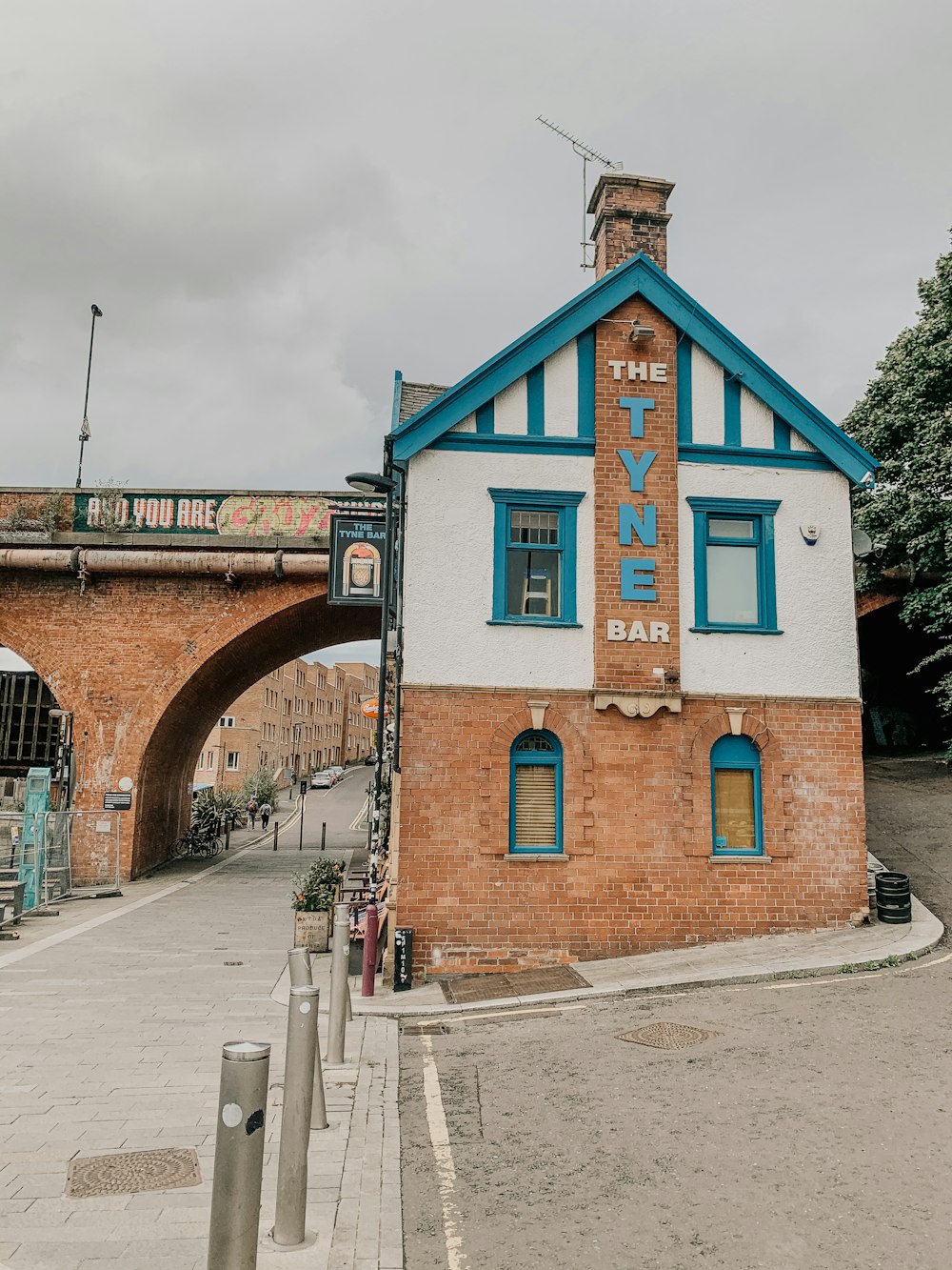 blue and brown concrete building