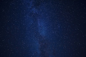 blue sky with stars during night time