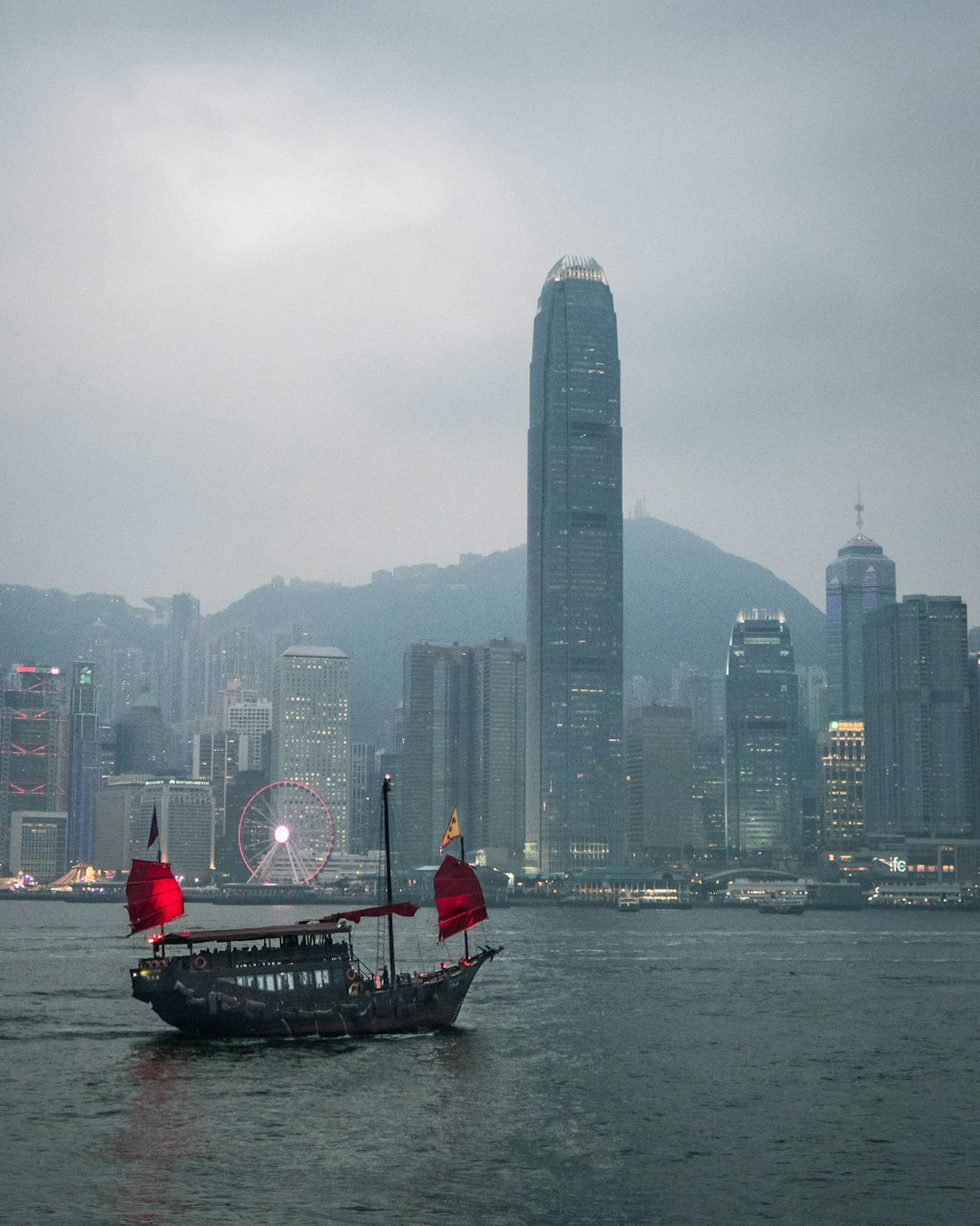 travelers stories about Skyline in Victoria Harbour, Hong Kong