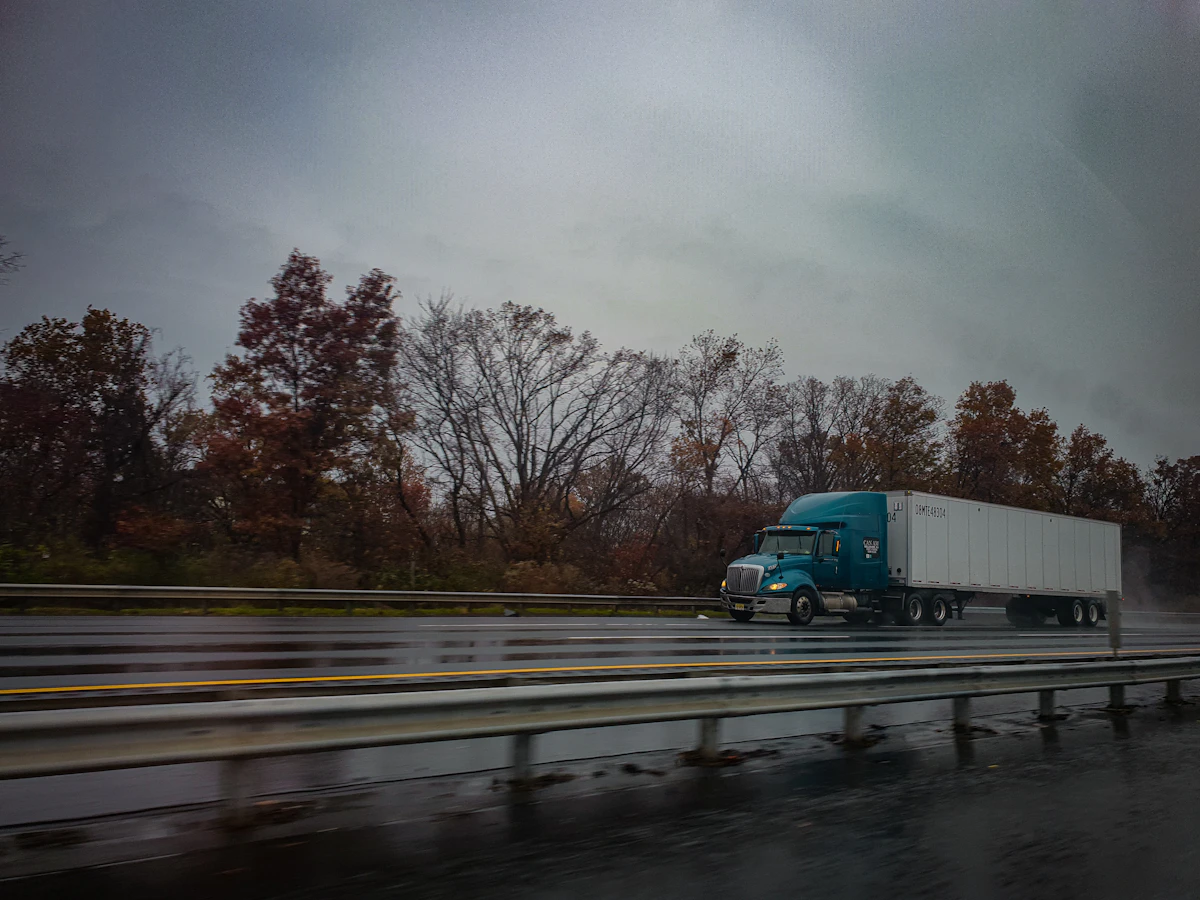 Who Is Liable in a Dallas Truck Accident?