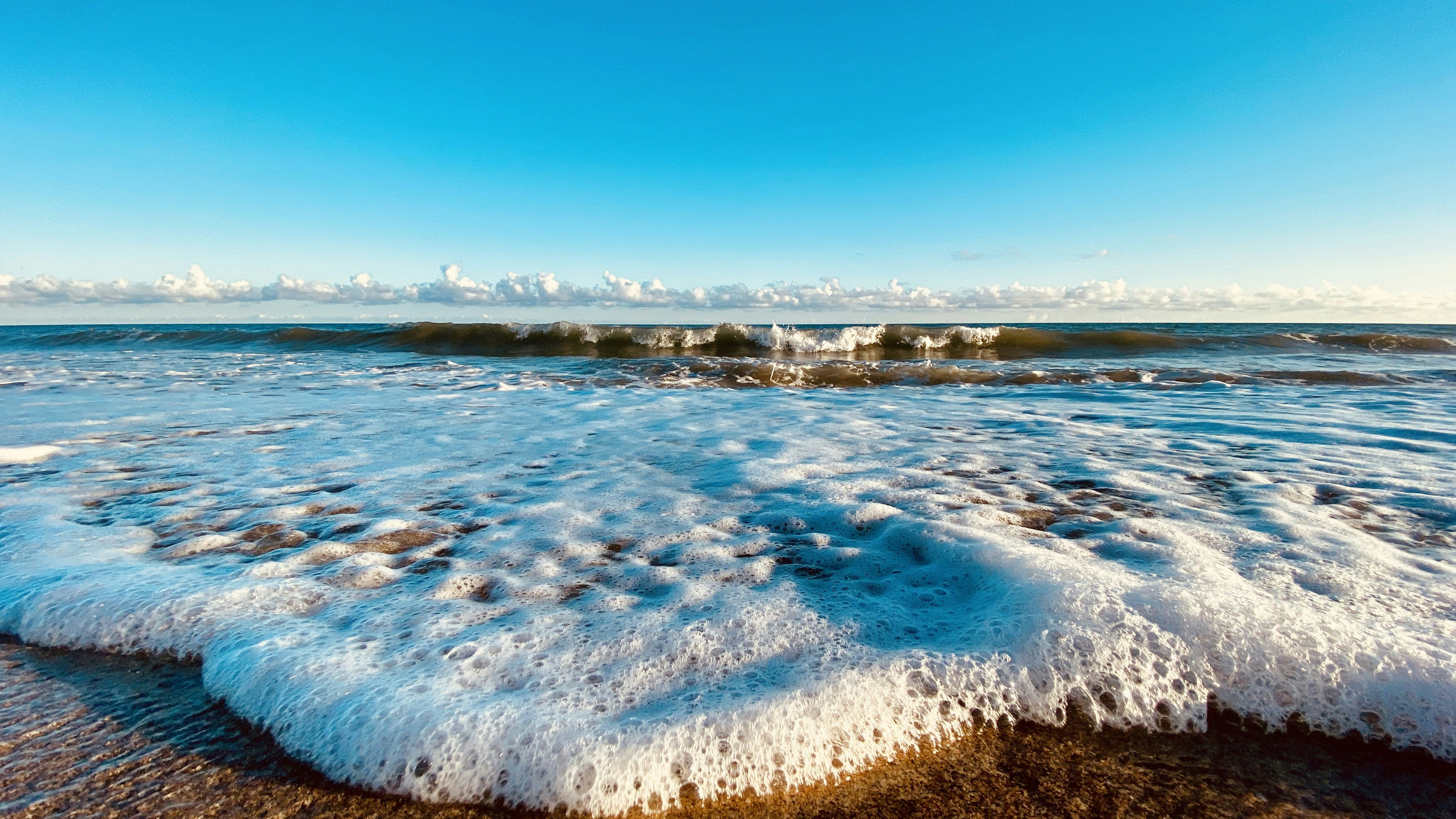 Photo by zhouyudesign