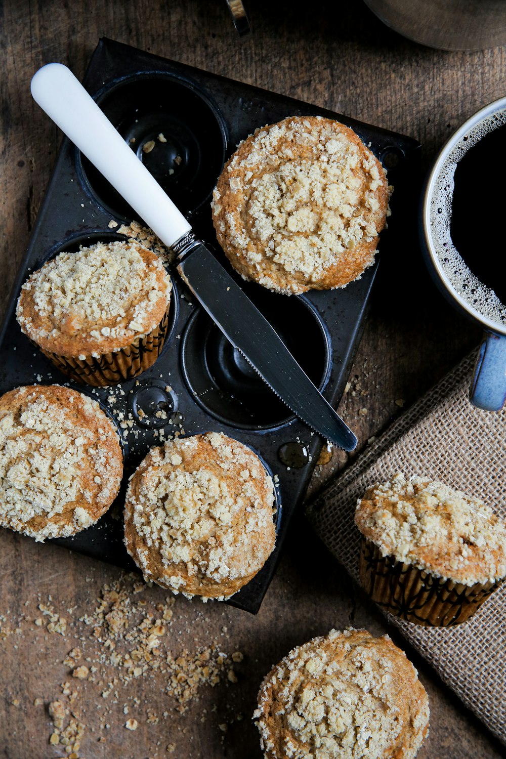 cookies on black rectangular tray