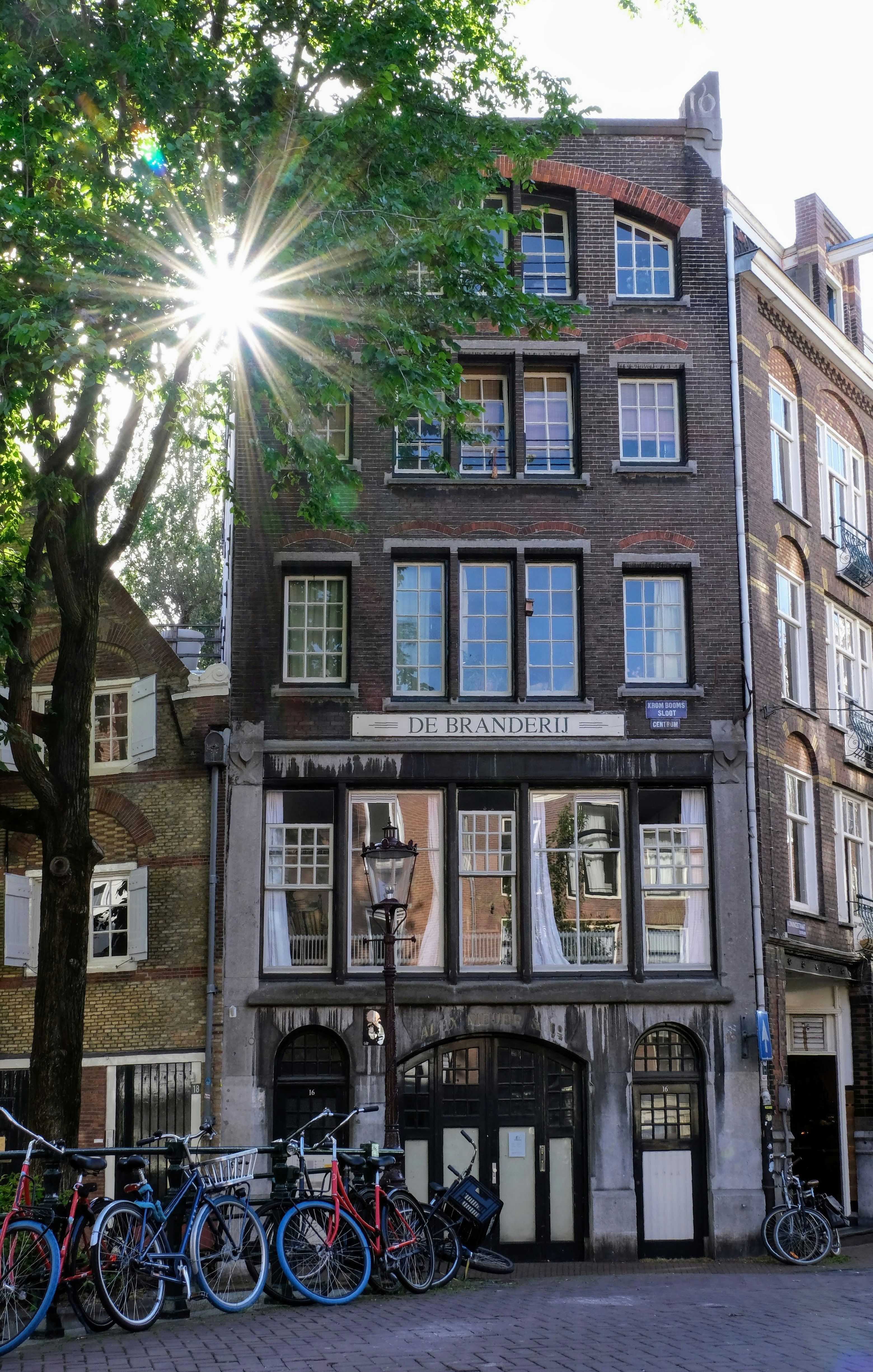 Photo by georgia_tsang