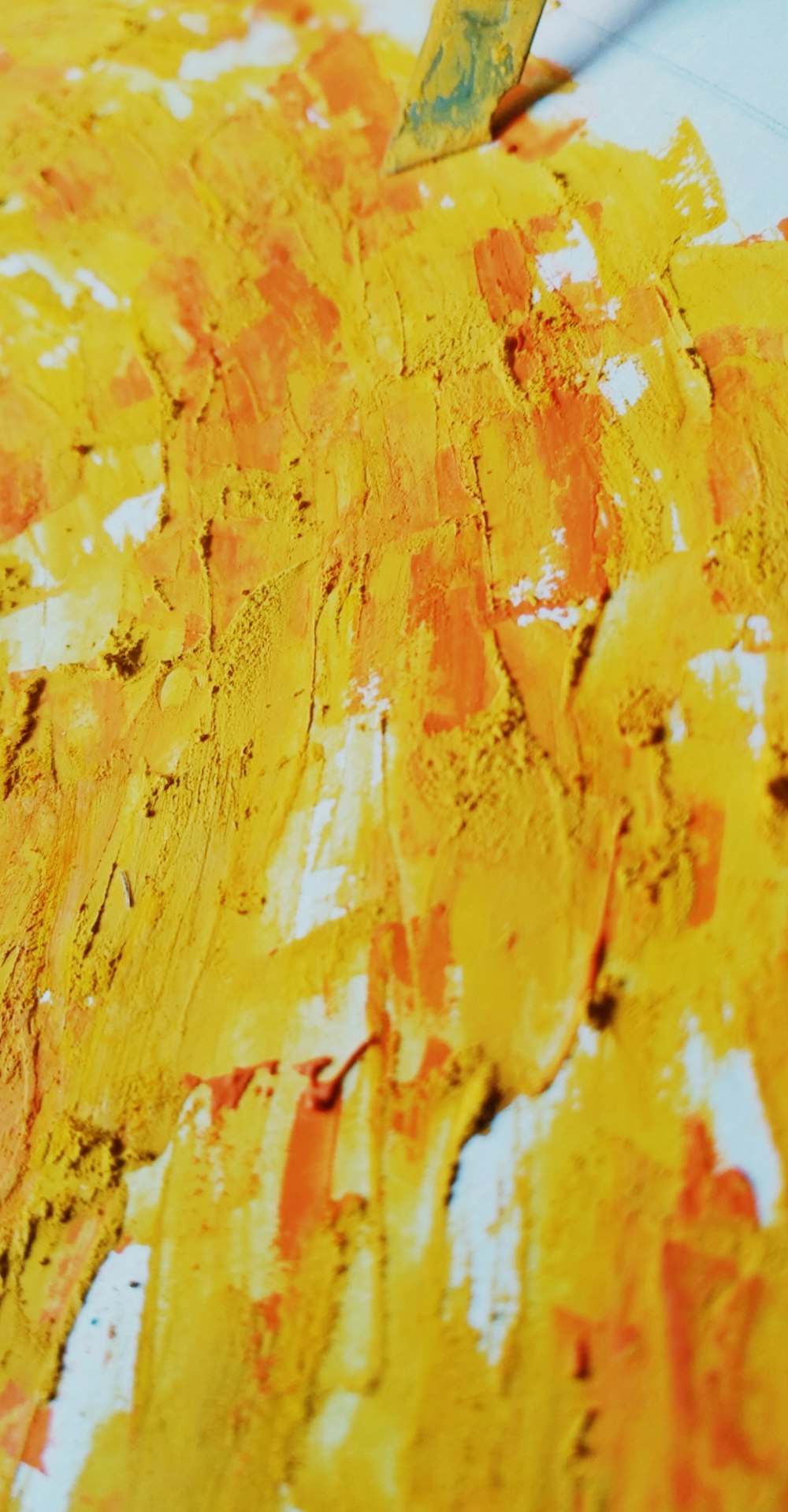 Gelb-weiße abstrakte Malerei