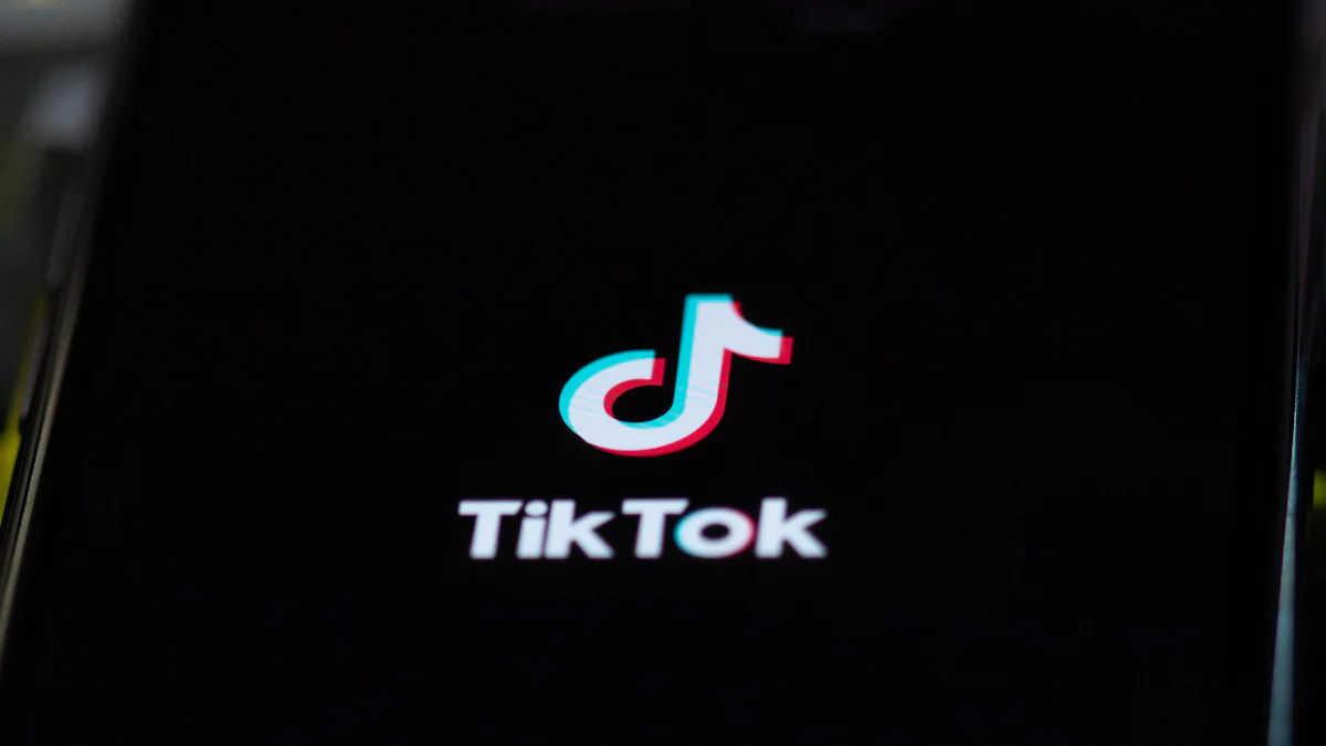 TikTok'ta Canlı Yayın Açma Rehberi: 1000 Takipçi Sınırı ve En İyi Yayın Zamanları