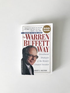 the cover of the book the warren buffett way