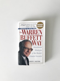 the cover of the book the warren buffett way