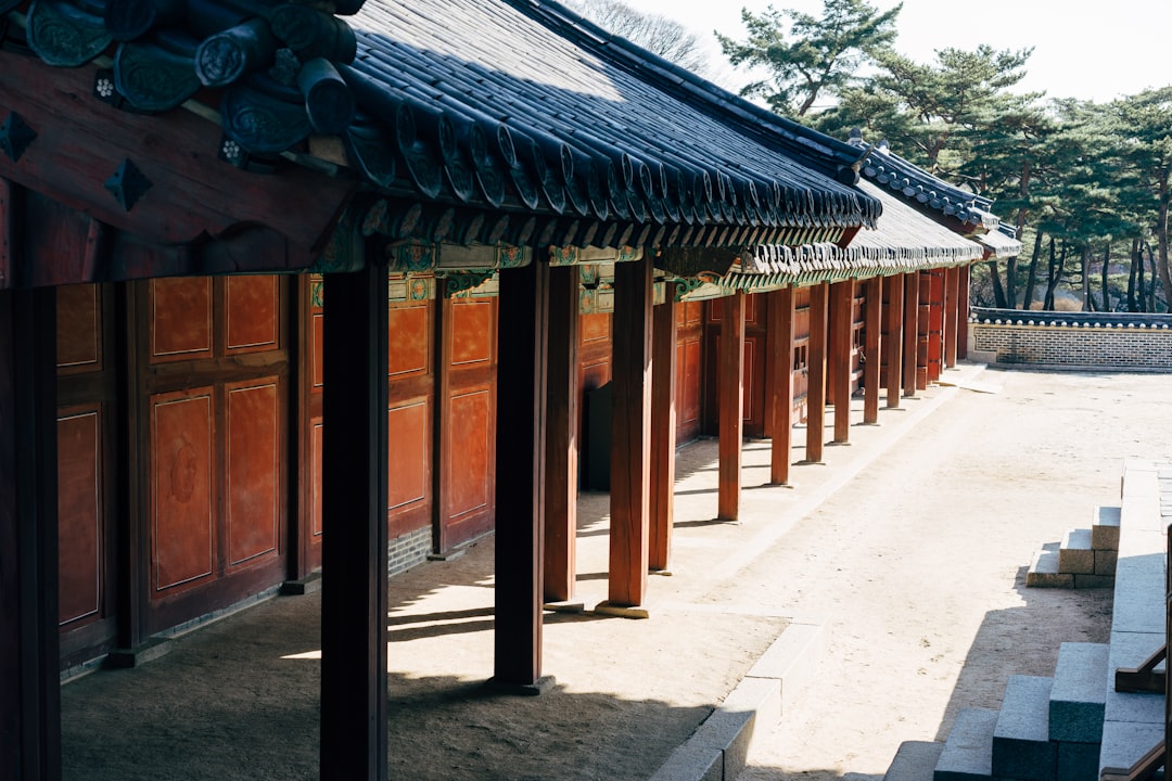Discover Seoul&#8217;s Hidden Gems on the Cheap: 10 Budget-Friendly Things to See and Do Off the Beaten Path