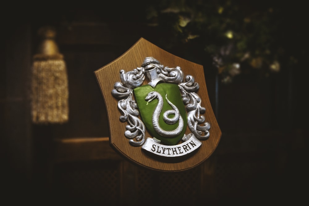 Logo Lion Or et Vert