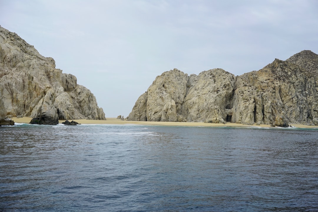 travelers stories about Cliff in The Arch of Cabo San Lucas, Mexico