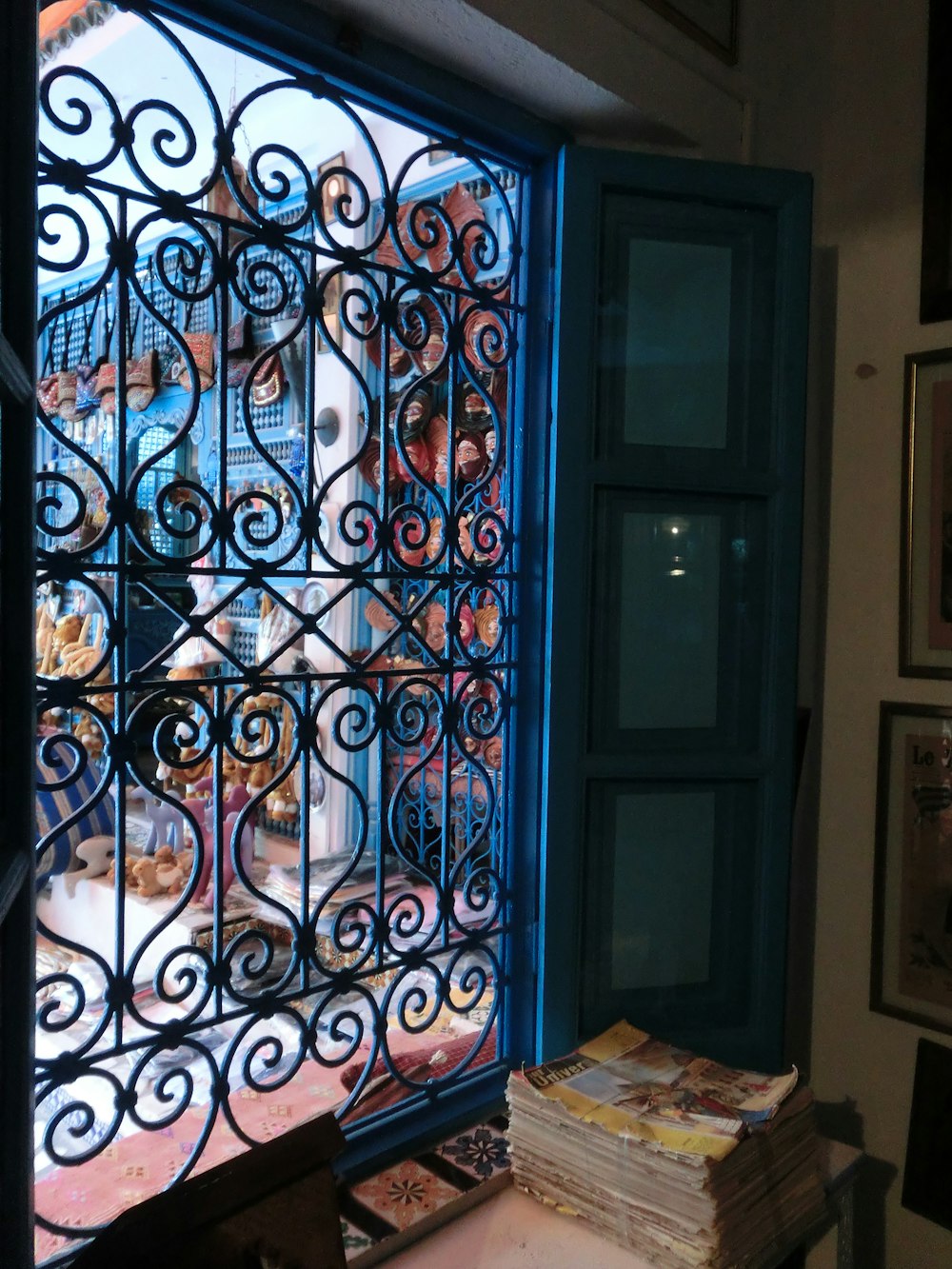 white and blue floral window curtain