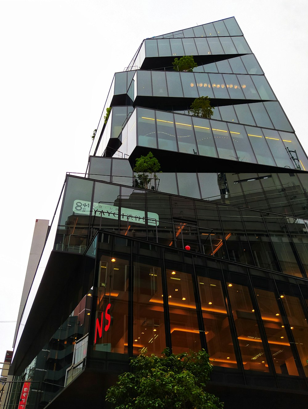 brown and black concrete building