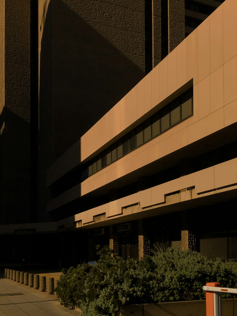 brown concrete building during daytime