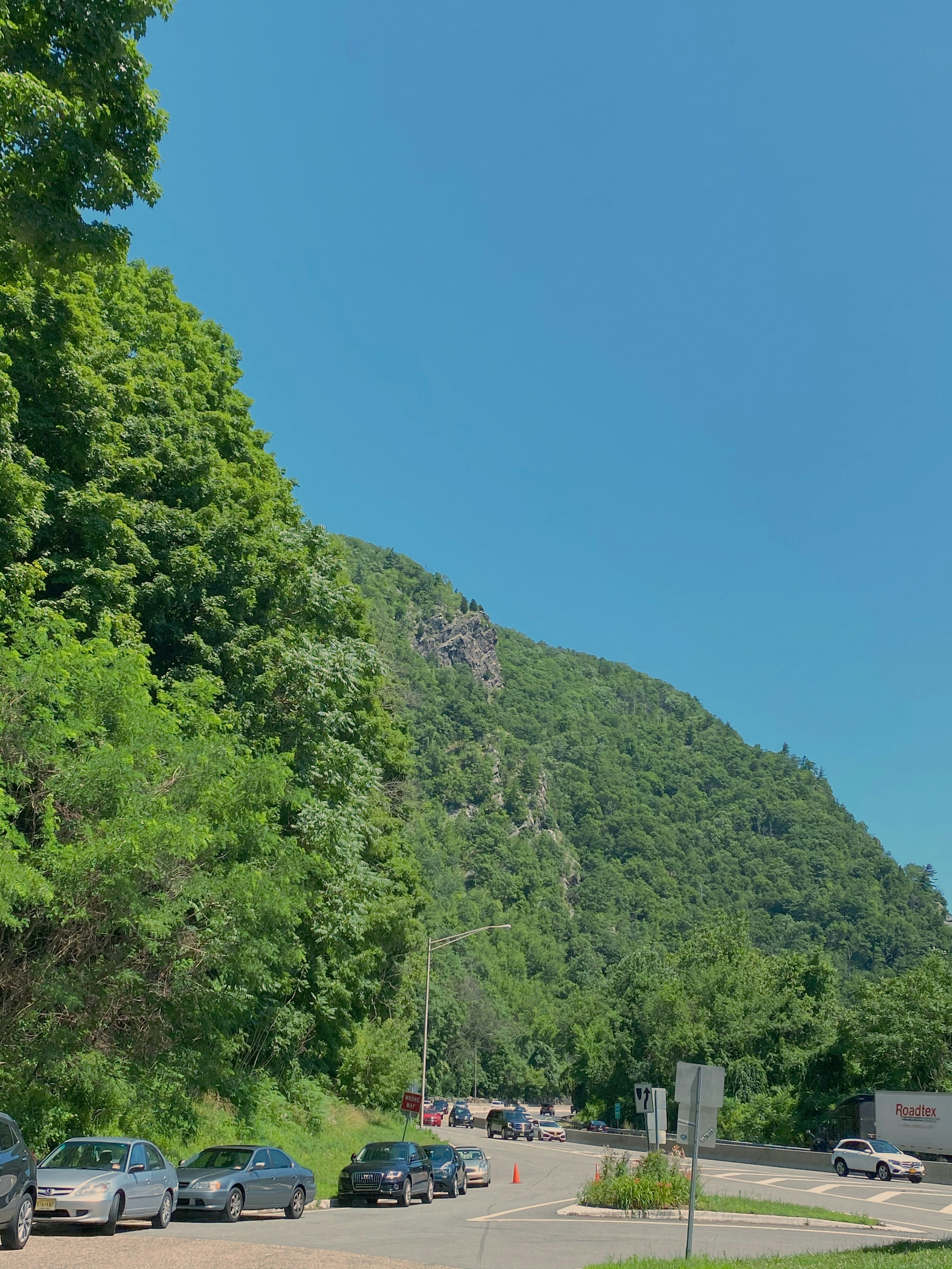 Green trees on mountain under blue sky during daytime photo – Free ...