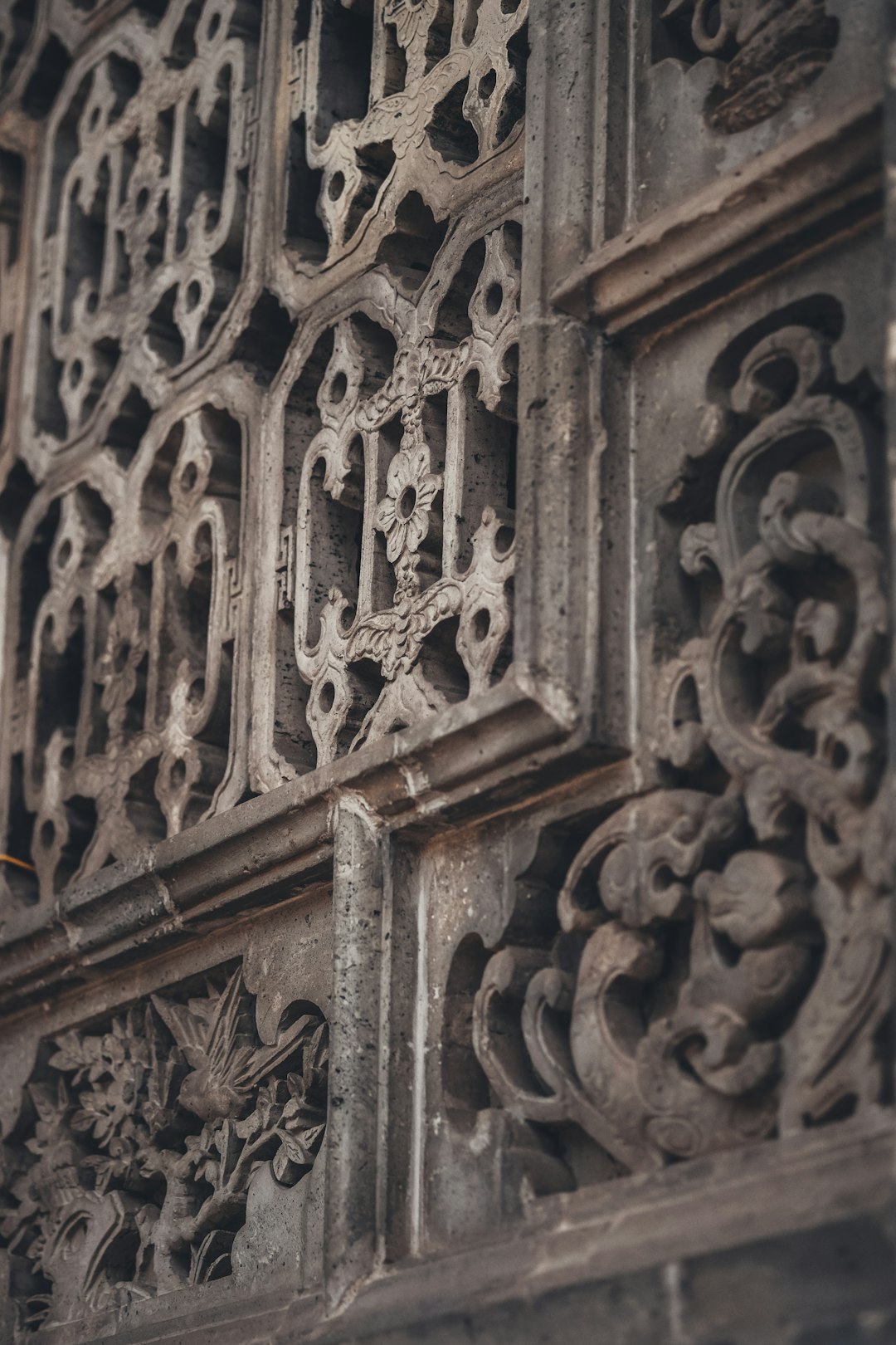 brown and white floral wall