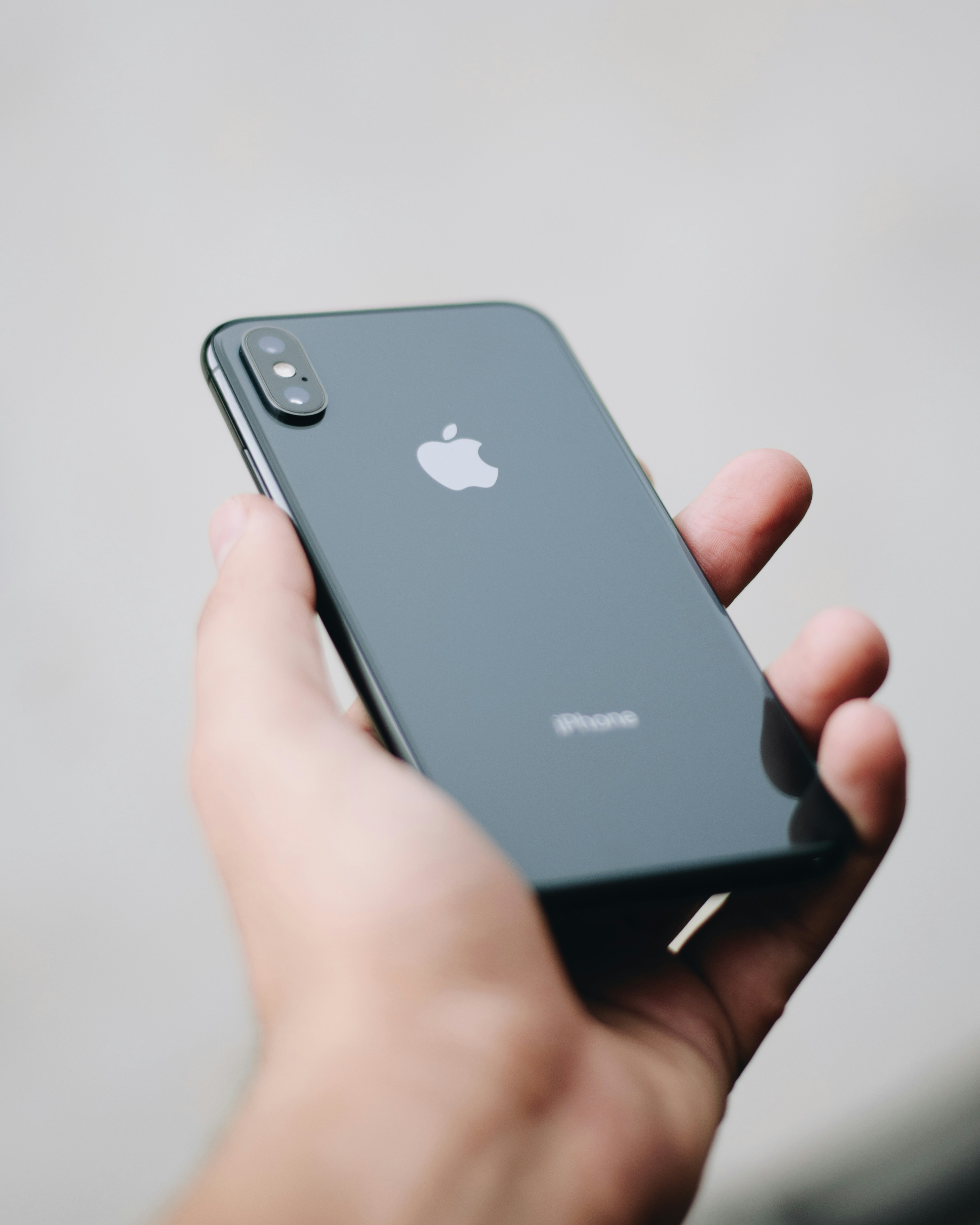 雨や低光量に強いのはどちらのツールか：Veo 3それともSora？