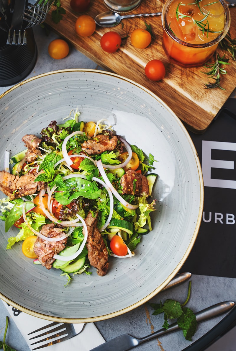 Famous Local Specialty: Shimonoseki Fugu (Pufferfish) Sashimi in Motonosumi Shrine