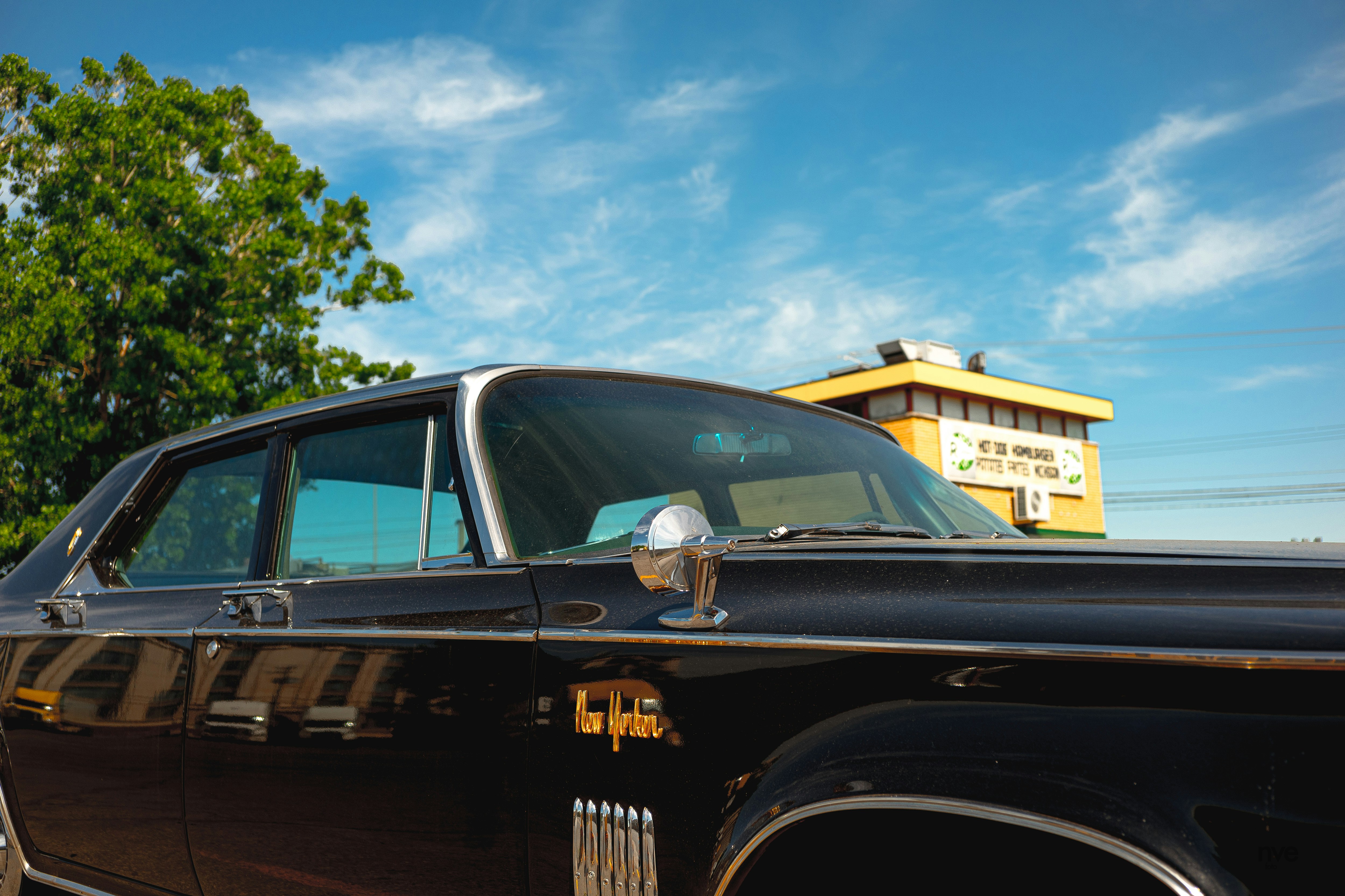 Photo by thevanegmond