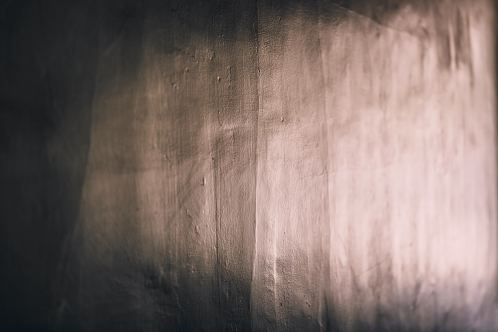 brown wooden surface with light reflection