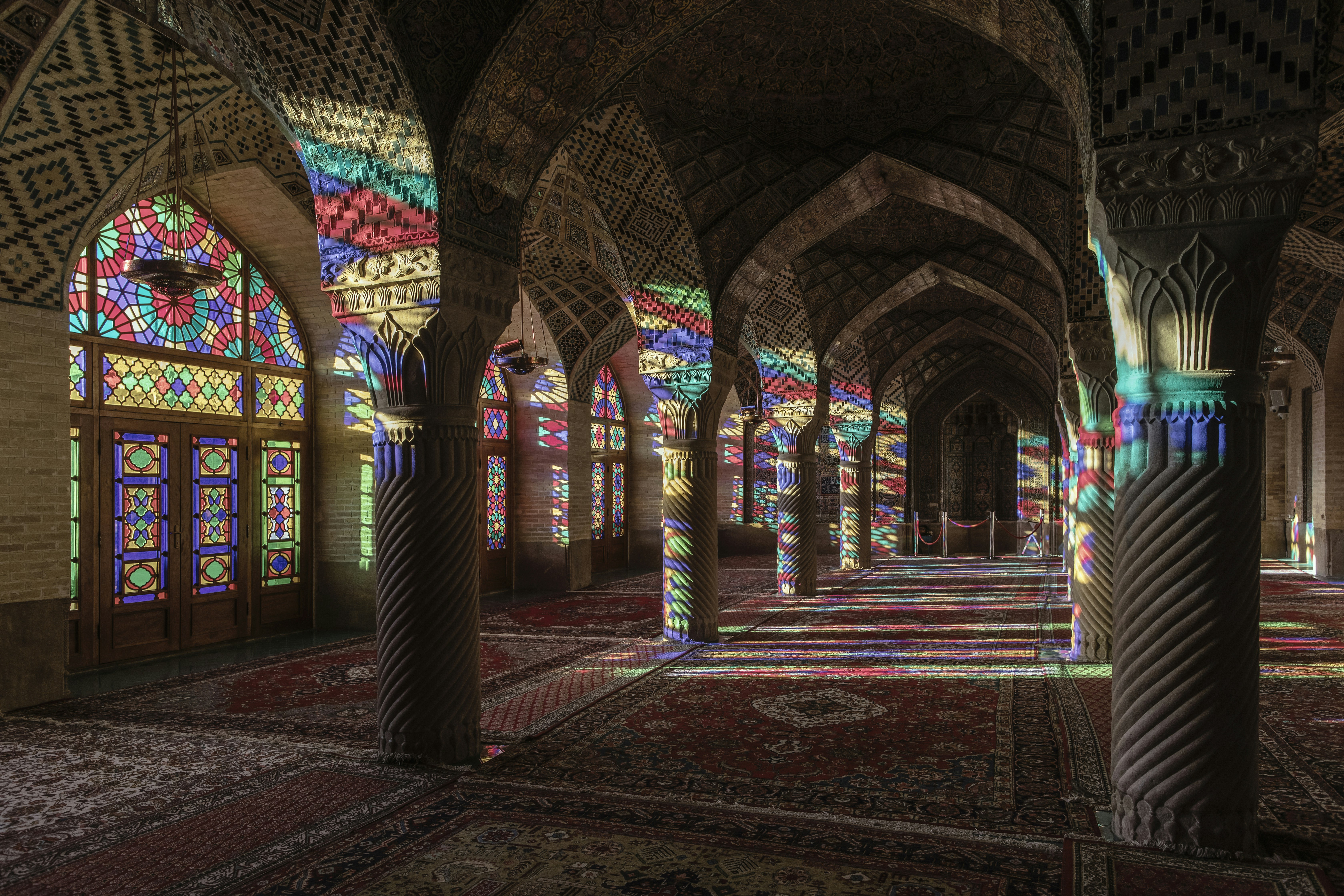 brown and green concrete building