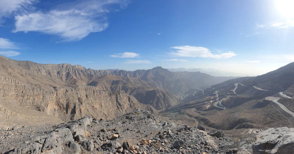Góry Dżabal Dżajs (Jebel Jais) w Ras al-Chajmie za dnia