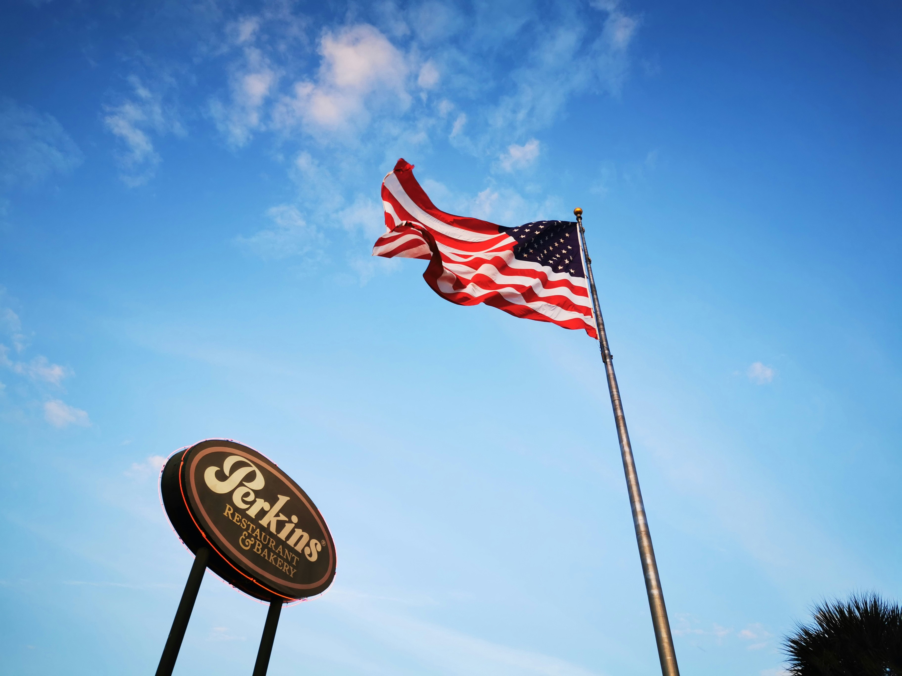 Keefe, Bruyette & Woods Maintains Market Perform on Southern Missouri Bancorp, Raises Price Target to $63