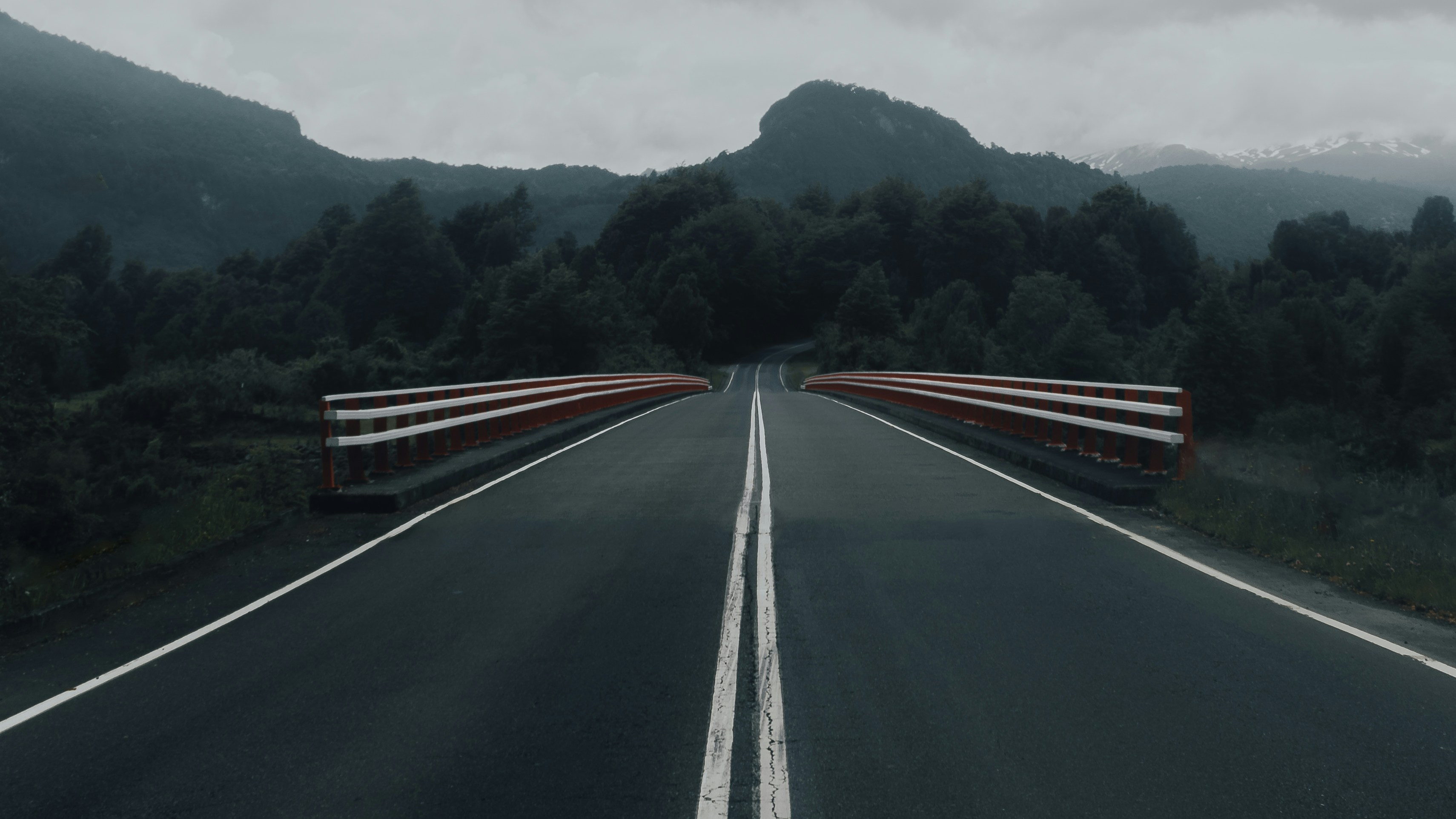 Photo by gasparzaldo