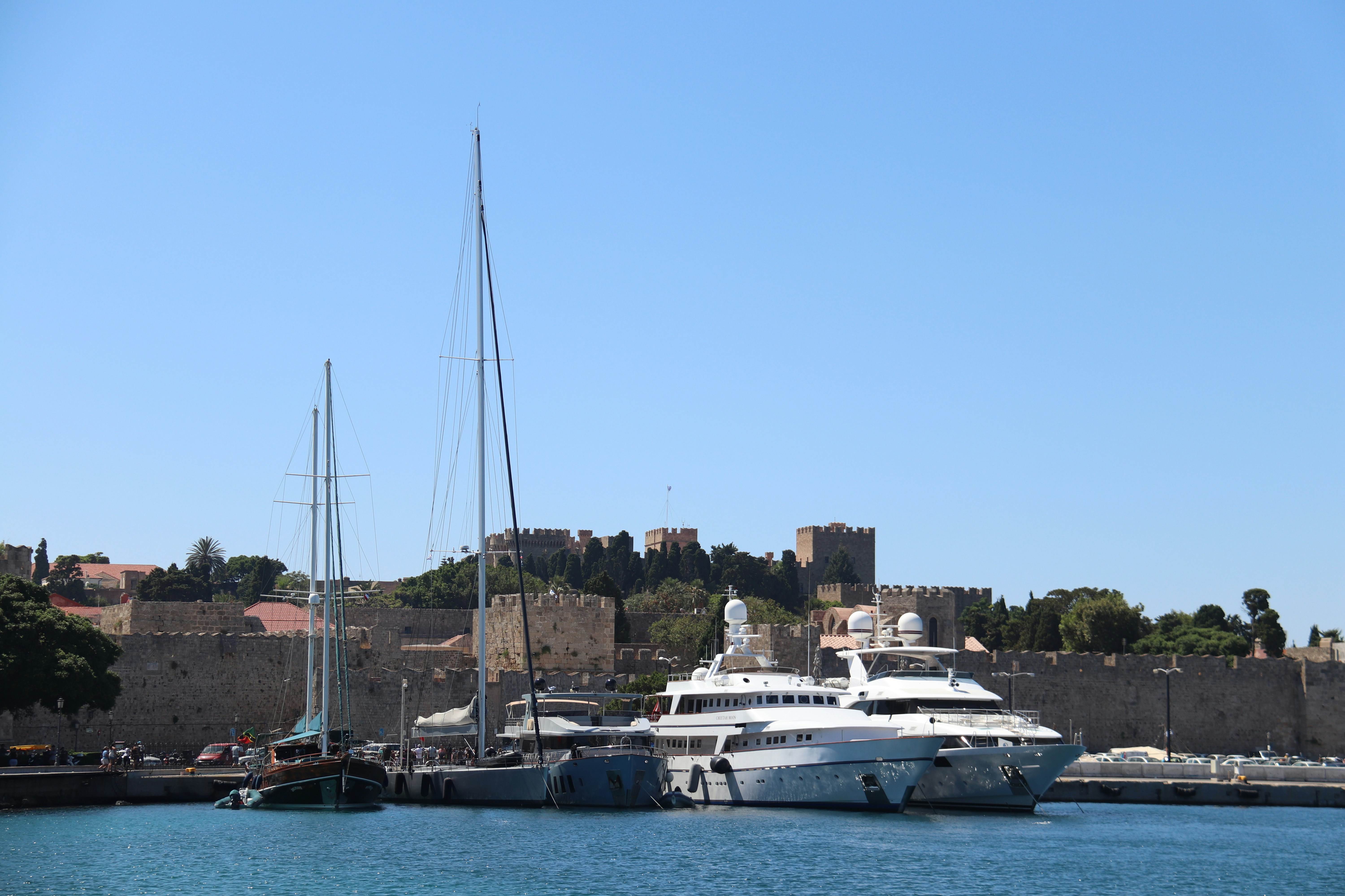 Photo by shalevcohen