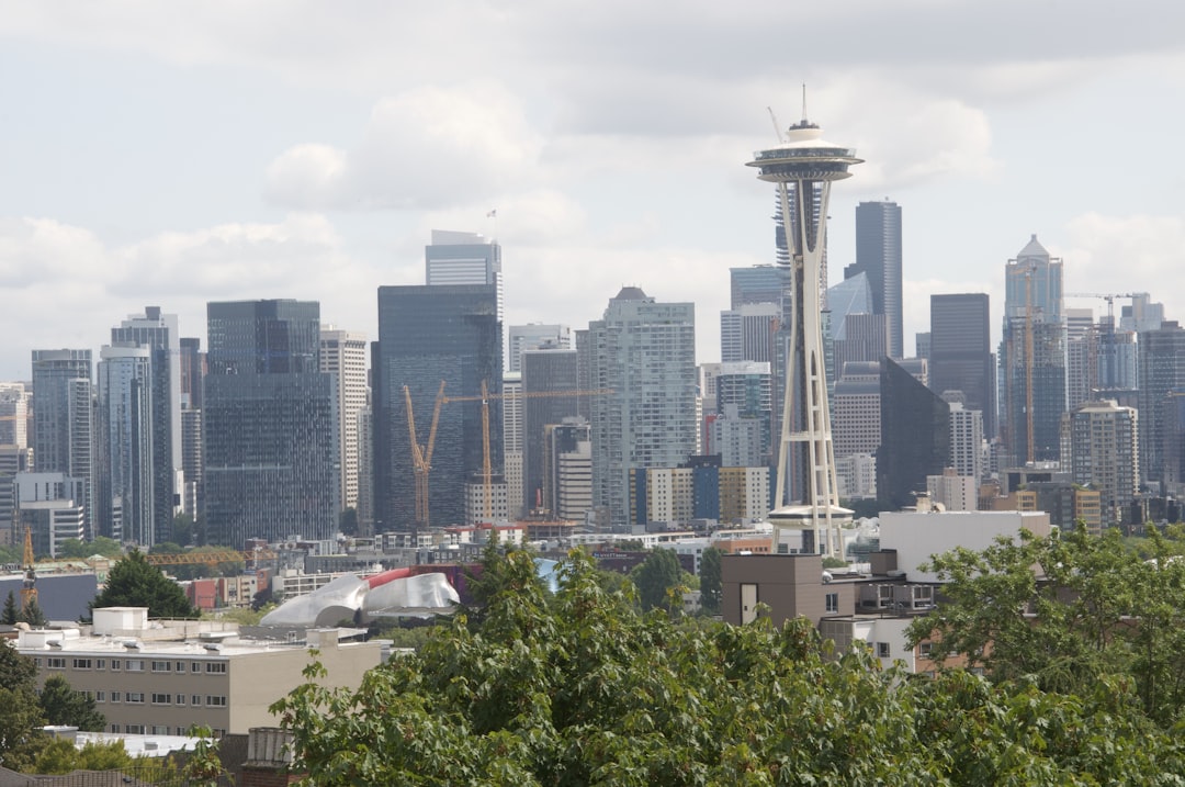 Bridging Silicon Valley and Seattle A Tale of Twin Tech Meccas - Of… — Bridging Silicon Valley and Seattle A