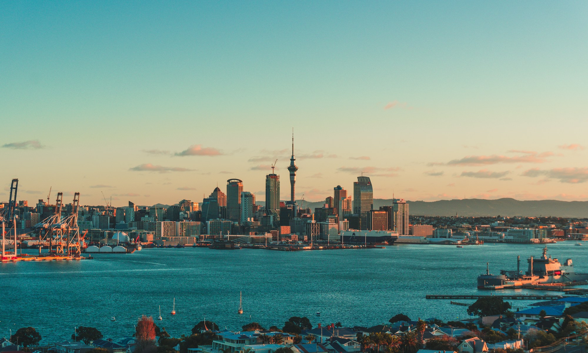 Auckland on sunset (landscape)