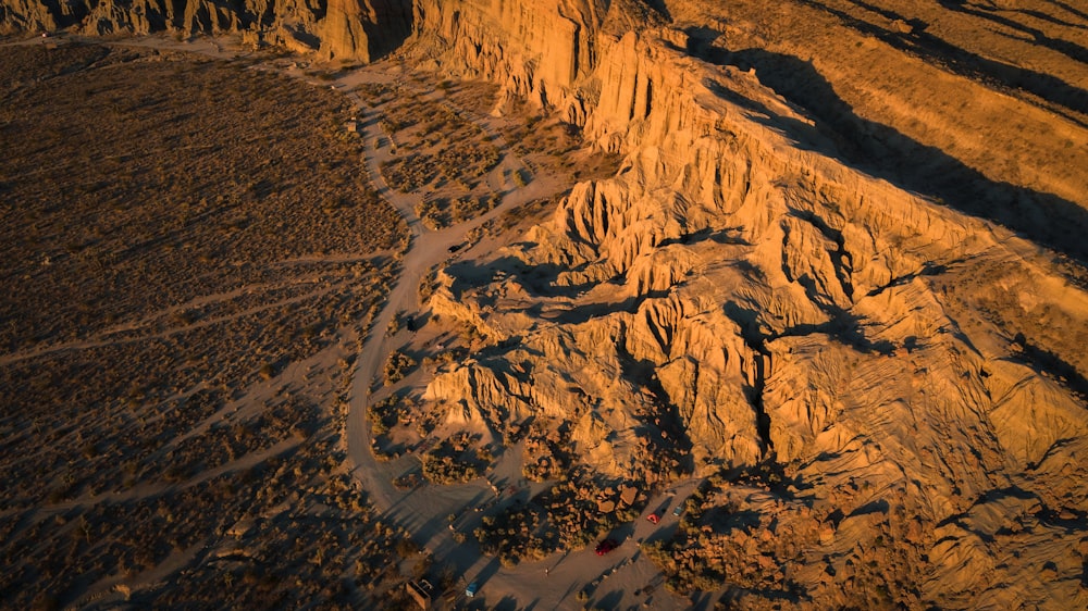 brown rocky mountain during daytime