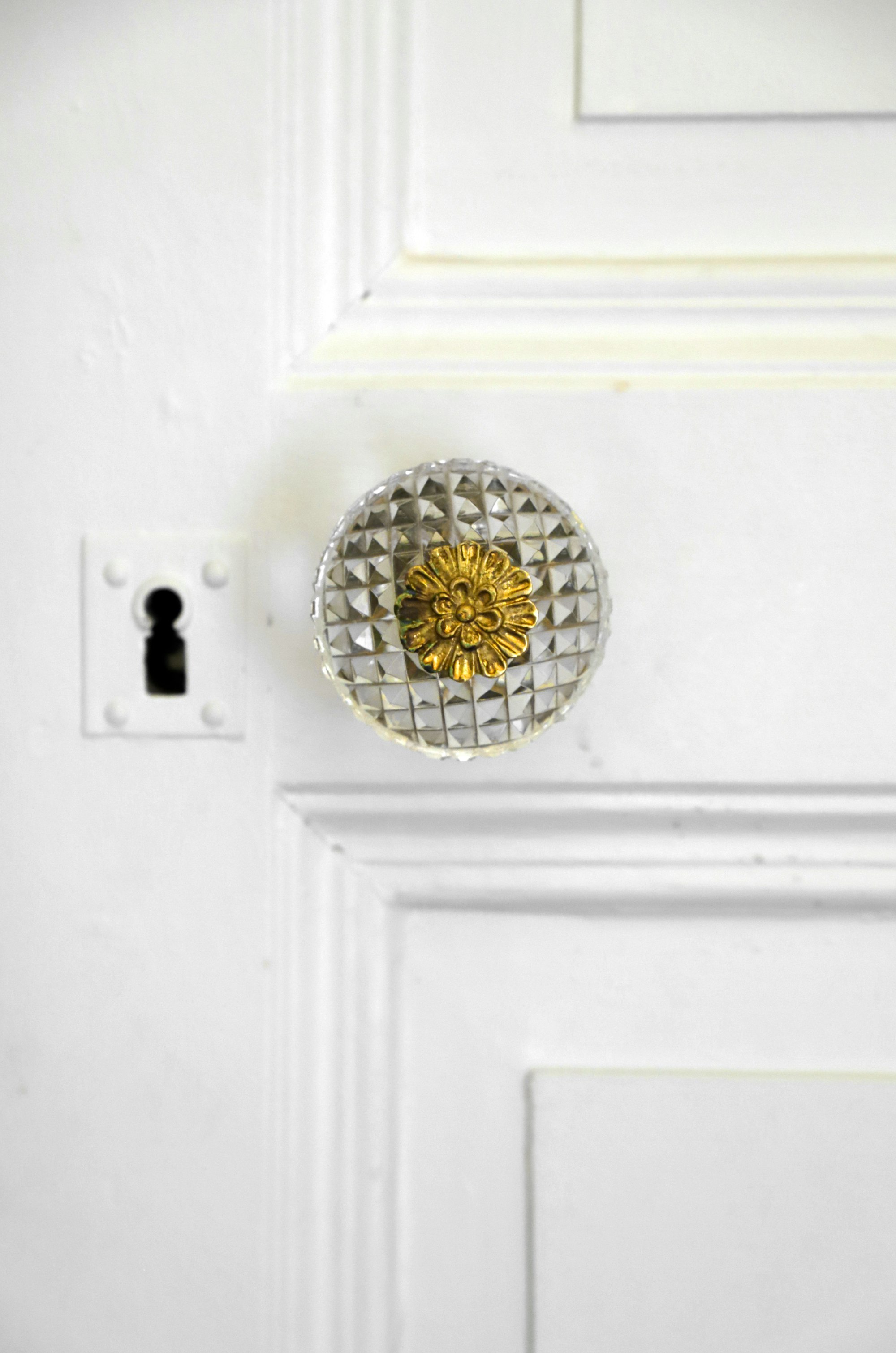 Polishing doorknobs