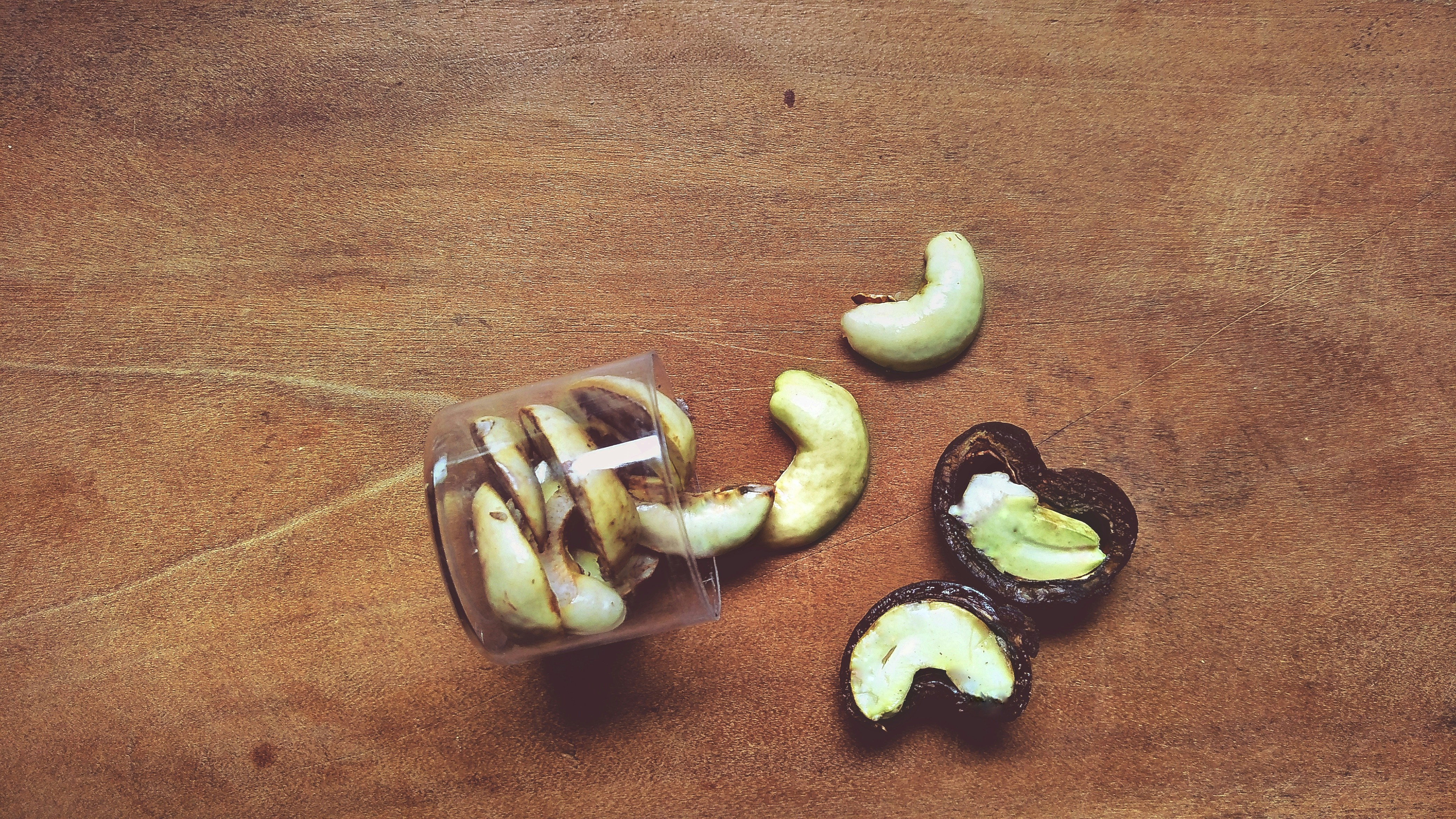 Raw Mango and Cashew Energy Bars