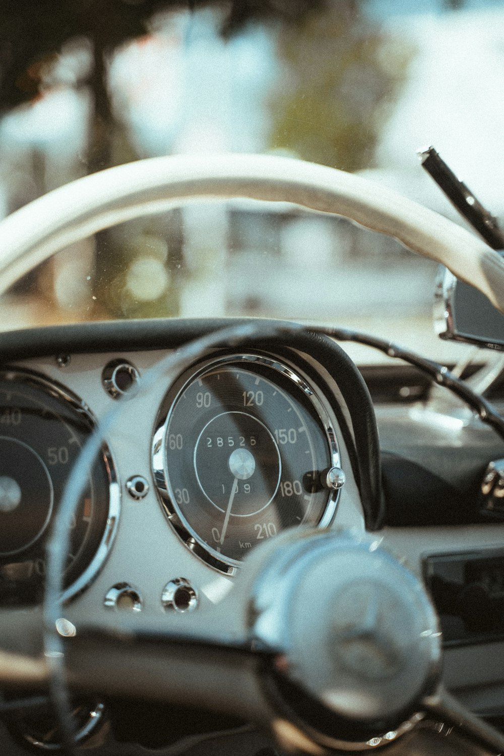 black and brown steering wheel